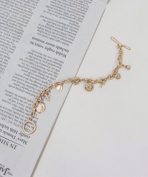 fredy emue（フレディエミュ）の「コインアソートチェーンブレス（ブレスレット・レディース・シルバー/ゴールド・FREE）」の5枚目の写真