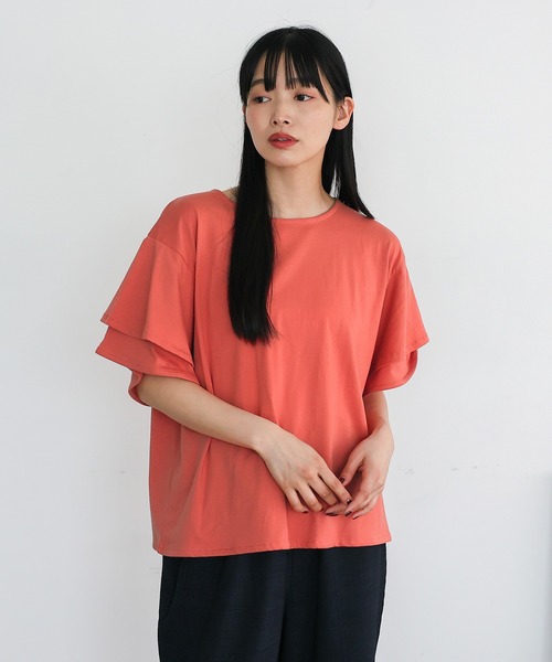 VitaFelice（ヴィータフェリーチェ）の「袖フリルトップス Tシャツ カットソー フリルTシャツ（Tシャツ/カットソー・レディース・ベージュ系その他/コーラルピンク/アイボリー/ブラック・FREE）」の4枚目の写真