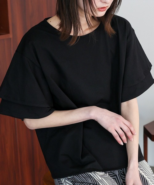 VitaFelice（ヴィータフェリーチェ）の「袖フリルトップス Tシャツ カットソー フリルTシャツ（Tシャツ/カットソー・レディース・ベージュ系その他/コーラルピンク/アイボリー/ブラック・FREE）」の5枚目の写真