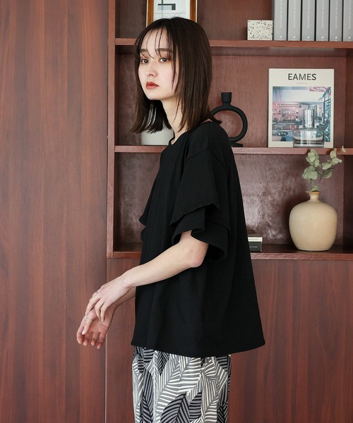 VitaFelice（ヴィータフェリーチェ）の「袖フリルトップス Tシャツ カットソー フリルTシャツ（Tシャツ/カットソー・レディース・ベージュ系その他/コーラルピンク/アイボリー/ブラック・FREE）」の7枚目の写真