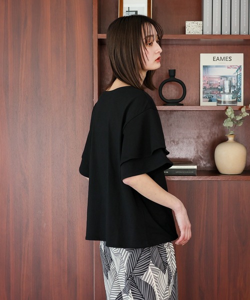 VitaFelice（ヴィータフェリーチェ）の「袖フリルトップス Tシャツ カットソー フリルTシャツ（Tシャツ/カットソー・レディース・ベージュ系その他/コーラルピンク/アイボリー/ブラック・FREE）」の10枚目の写真
