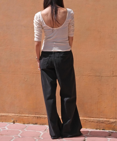 AKTE（アクテ）の「バックオープンギャザートップス（Tシャツ/カットソー・レディース・ブラック/アイボリー・FREE）」の10枚目の写真