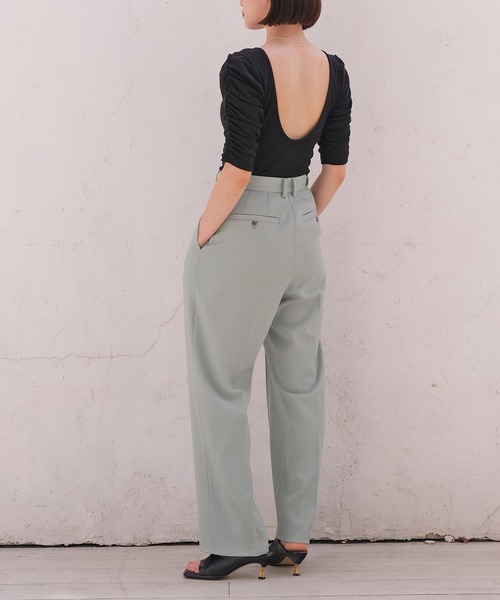 AKTE（アクテ）の「バックオープンギャザートップス（Tシャツ/カットソー・レディース・ブラック/アイボリー・FREE）」の15枚目の写真