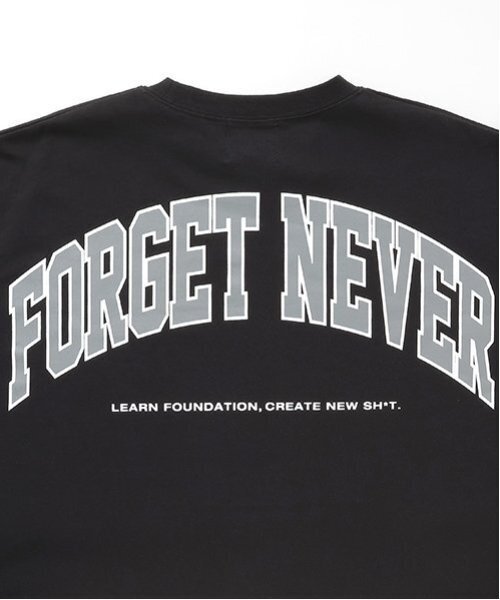 GLAZOS(グラソス)の「【大人向けサイズあり】【FORGETNEVER】バックアーチカレッジロゴ半袖Tシャツ_GLSW(Tシャツ/カットソー・キッズ・ブラック/ブルー/ホワイト・M/L/LL/S)」の5枚目の写真