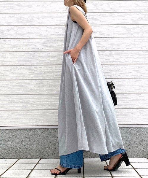 新品qshopキュー 接触冷感ノースリーブ マキシワンピース フレアワンピース Q(キュー)の「接触冷感ノースリマキシワンピース(ワンピース
