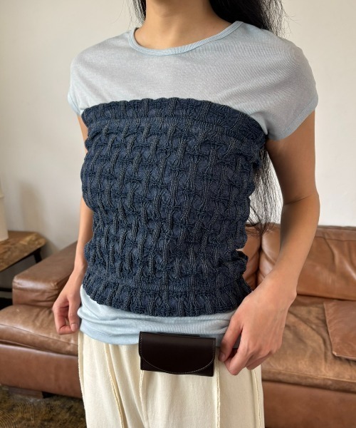 FUULLY STUDIO（フーリィーステューディオ）の「デニムシャーリングビスチェ（チューブトップ・レディース・ネイビー・FREE）」の4枚目の写真