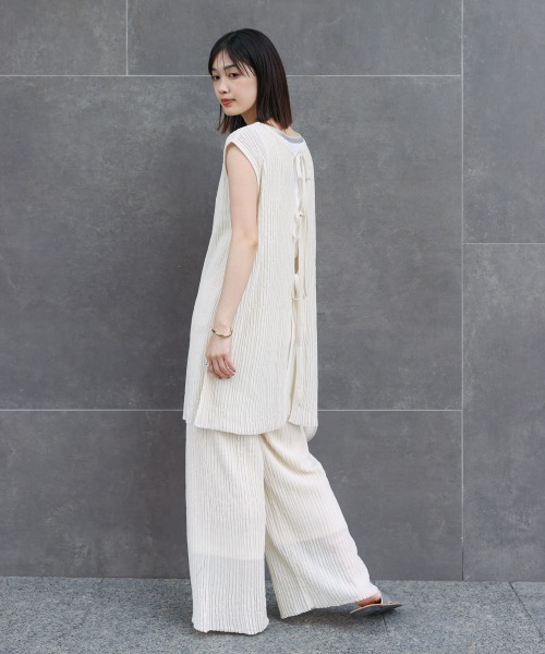 Bou Jeloud（ブージュルード）の「前後2WAYウェービーメッシュニットチュニック（チュニック・レディース・モカ/ブラック/オフホワイト・FREE）」の13枚目の写真