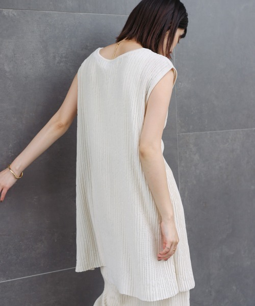 Bou Jeloud（ブージュルード）の「前後2WAYウェービーメッシュニットチュニック（チュニック・レディース・モカ/ブラック/オフホワイト・FREE）」の14枚目の写真