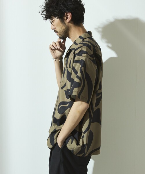 Firsthand(ファーストハンド)の「Firsthand/ファーストハンド パターン オープンカラーショートスリーブシャツ / 総柄デザイン開襟シャツ / リラックスシルエット(シャツ/ブラウス・メンズ・ベージュ/ホワイト/ブラック/オフホワイト・M/L)」の22枚目の写真