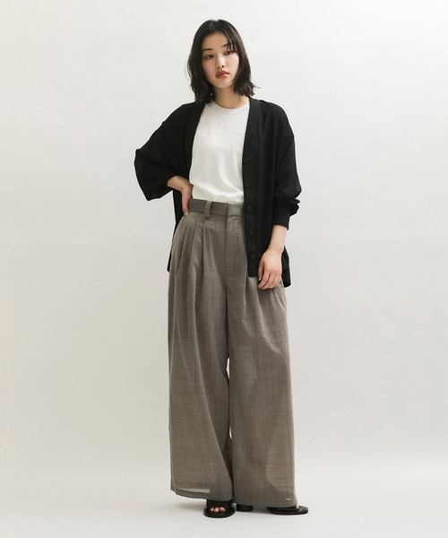 ADAM ET ROPE'（アダムエロペ）の「【サステナブル】サテンTブラウス（シャツ/ブラウス・レディース・ブラック/ホワイト・FREE）」の7枚目の写真