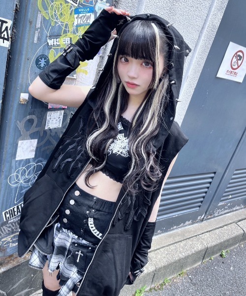 『REFLEM/レフレム』猫耳パンクノースリーブZIPパーカー REFLEM（レフレム）の「『REFLEM/レフレム』猫耳パンクノースリーブZIP