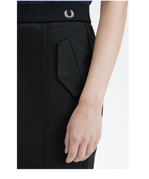 Fred Perry タイトスカート ブラック サイズ36 総丈 約77cm スカート
