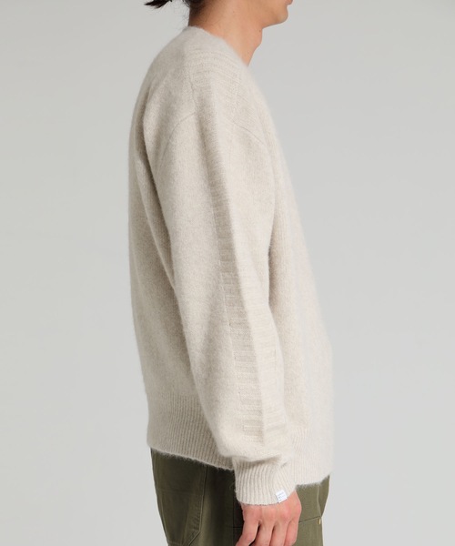 DELUXE（デラックス）の「KITTY EMPIRE（ニット/セーター・メンズ・ブラック/グレー・MEDIUM/SMALL/LARGE）」の8枚目の写真