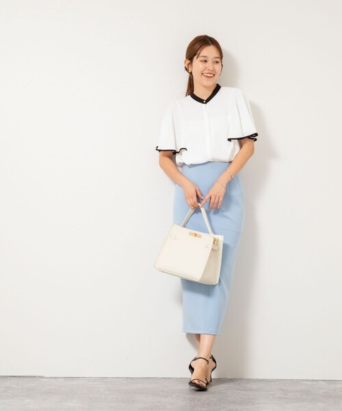 NOLLEY’S Sophi(ノーリーズソフィ)の「バックサテンフレアスリーブブラウス(シャツ/ブラウス・レディース・ベビーピンク/ブラック/オフホワイト・36/38)」の8枚目の写真