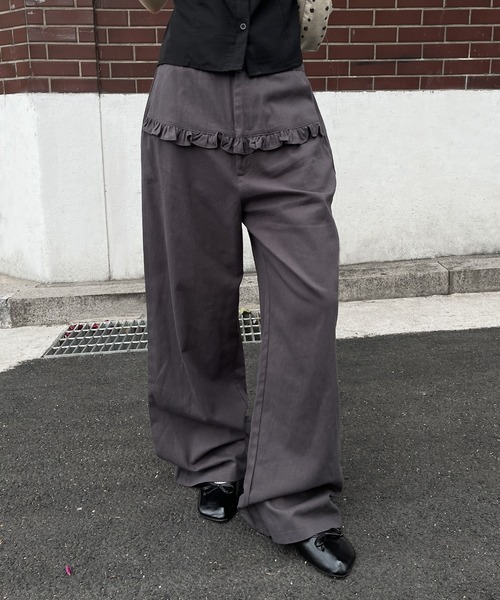 UNE MANSION(ユヌマンション)の「コットン100%フロントフリルポイントローライズワイドシルエットパンツ(その他パンツ・レディース・ブラック/チャコール/ベージュ・SMALL/MEDIUM/LARGE)」の12枚目の写真