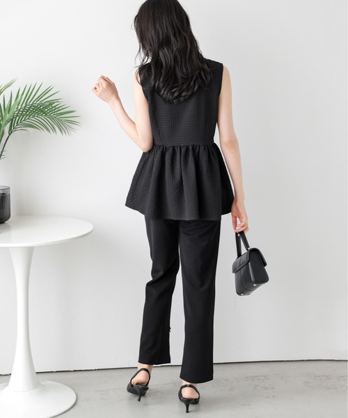 AMELY(エミリー)の「ペプラムノースリーブブラウス(シャツ/ブラウス・レディース・ホワイト/ブラック・フリー)」の17枚目の写真