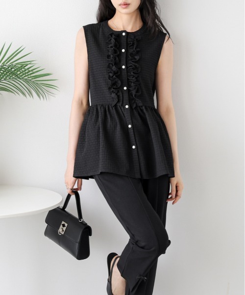 AMELY(エミリー)の「ペプラムノースリーブブラウス(シャツ/ブラウス・レディース・ホワイト/ブラック・フリー)」の14枚目の写真