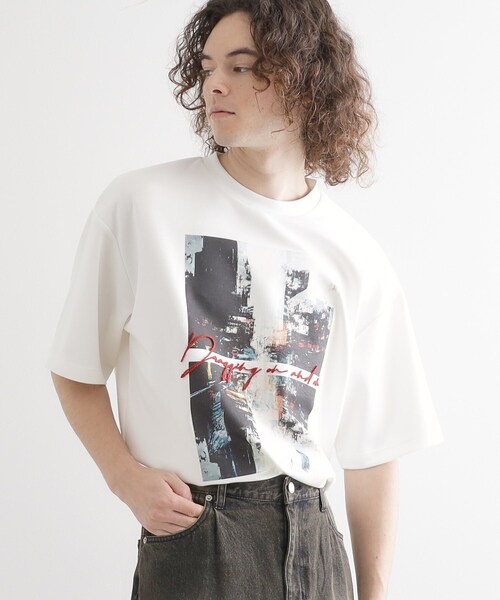 tk.TAKEO KIKUCHI（ティーケータケオキクチ）の「アーバングラフィックブラシ刺繍Tシャツ（Tシャツ/カットソー・メンズ・ブラック/オリーブ/ホワイト・03/02）」の2枚目の写真