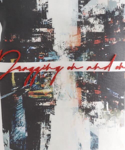 tk.TAKEO KIKUCHI（ティーケータケオキクチ）の「アーバングラフィックブラシ刺繍Tシャツ（Tシャツ/カットソー・メンズ・ブラック/オリーブ/ホワイト・03/02）」の8枚目の写真