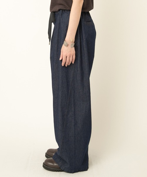 RNA-N(アールエヌエーエヌ)の「R4357 ワイドイージーラインパンツ(デニムパンツ・レディース・グレー/ブルー/ライトインディゴブルー・FREE)」の9枚目の写真