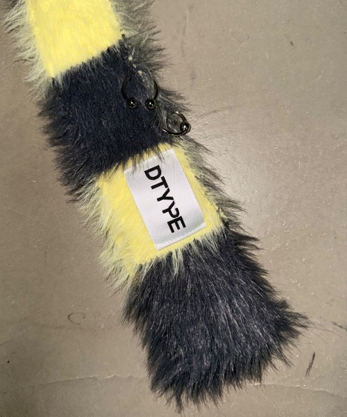 DTYYPE（ドタイプ）の「ボディピアス付きボーダースリムマフラー（マフラー・レディース・イエロー/レッド/ブラック・FREE）」の8枚目の写真