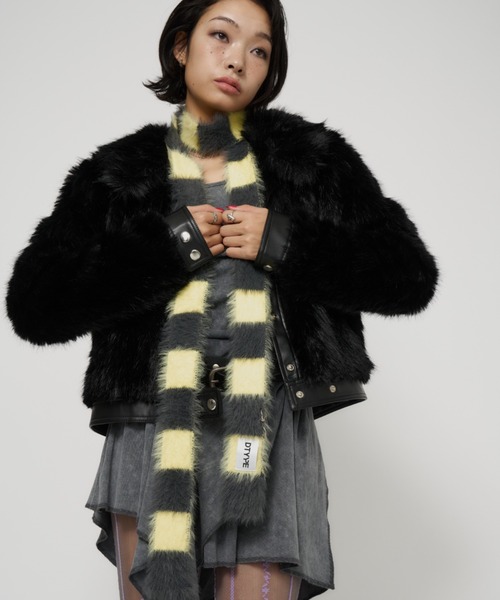 DTYYPE（ドタイプ）の「ボディピアス付きボーダースリムマフラー（マフラー・レディース・イエロー/レッド/ブラック・FREE）」の10枚目の写真