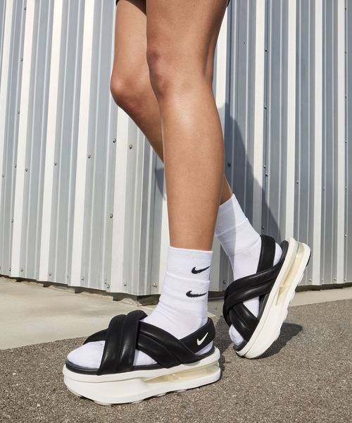 NIKE(ナイキ)の「NIKE WMNS AIR MAX ISLA SANDAL FJ5929-002(サンダル・レディース・ホワイト・24cm/23cm/25cm)」の6枚目の写真