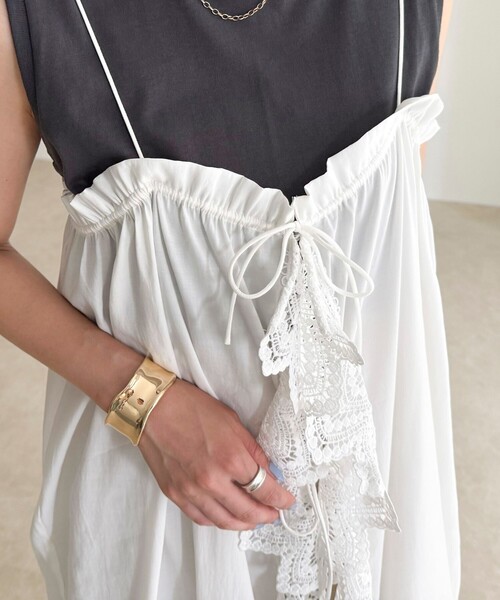 fredy emue（フレディエミュ）の「2ＷAYレイヤードキャミワンピース（ワンピース・レディース・オフホワイト/ブラック・38）」の19枚目の写真