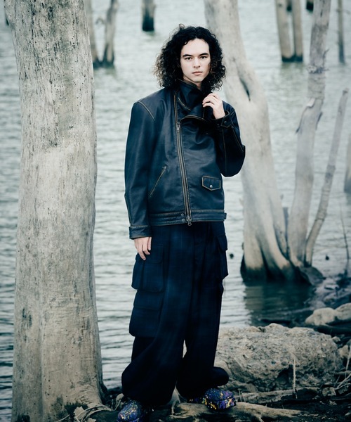 glamb（グラム）の「High Neck Leather Jacket / ハイネックレザージャケット（ライダースジャケット・メンズ・ブラウン/ブラック・S/M/L）」の15枚目の写真