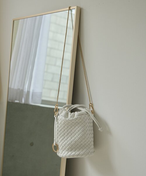 【Whim Gazette】CATARZI ストローショルダーバッグ CATARZI】ストローショルダーバッグ | Whim Gazette(ウィム