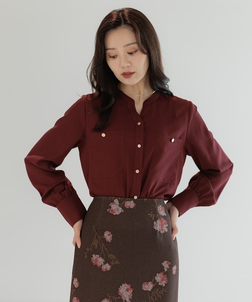 Andemiu(アンデミュウ)の「キンボタンサファリシャツ長袖595912(シャツ/ブラウス・レディース・ブラック/グレイッシュベージュ/オフホワイト/ボルドー/ワイン・FREE)」の14枚目の写真