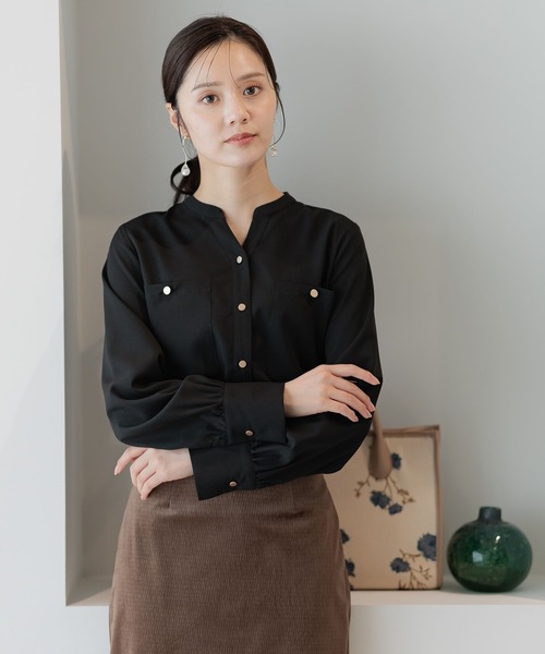 Andemiu(アンデミュウ)の「キンボタンサファリシャツ長袖595912(シャツ/ブラウス・レディース・ブラック/グレイッシュベージュ/オフホワイト/ボルドー/ワイン・FREE)」の18枚目の写真