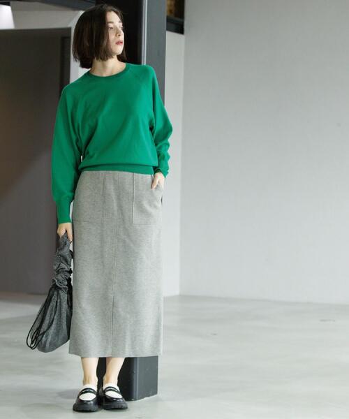 OPAQUE.CLIP（オペークドットクリップ）の「ラグランクルーネックニット/エクストラファインメリノウール【THEシリーズ/洗濯機OK】（ニット/セーター・レディース・ブラック/グレー系4/キャメル/ワインレッド/グリーン系その他5/ブルー系その他・38/40/36/42）」の15枚目の写真