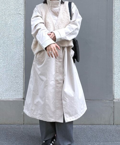 ear PAPILLONNER（イアパピヨネ）の「ベスト付き馬刺しゅうコート【SUM1 STYLE(スミスタイル)】（その他アウター・レディース・ホワイト系その他/ブラック/キャメル・FREE）」の2枚目の写真