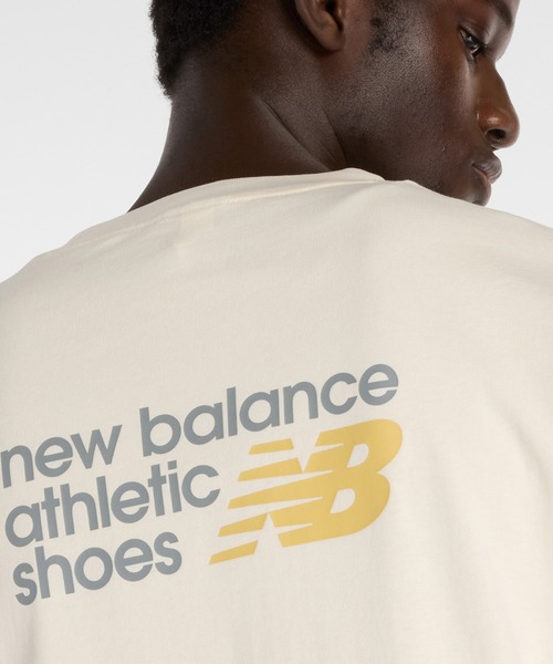 NEW BALANCE(ニューバランス)の「Athletics プレミアムロゴロングスリーブTシャツ(Tシャツ/カットソー・メンズ・ライトベージュ/コバルトブルー・LARGE/X-LARGE/XX-LARGE/SMALL/MEDIUM)」の6枚目の写真