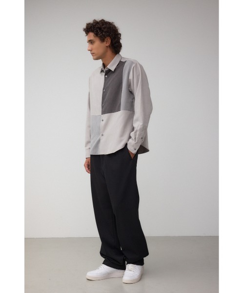 AZUL by moussy(アズールバイマウジー)の「パネルスウィッチングフェイクスウェードシャツ(シャツ/ブラウス・メンズ・ブラック系その他/グレー系その他・MEDIUM/LARGE)」の15枚目の写真