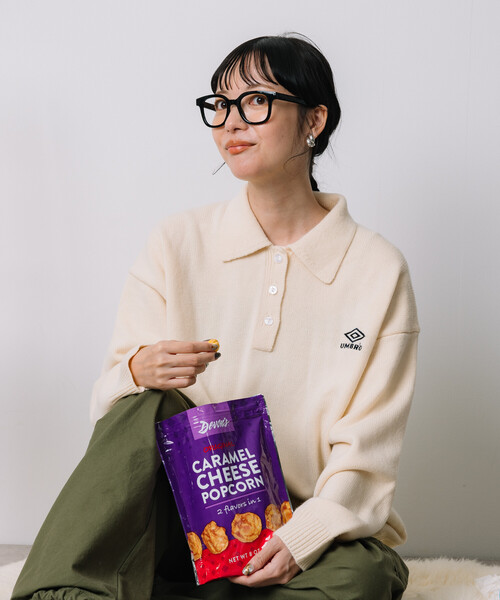 FREAK'S STORE(フリークスストア)の「限定展開 UMBRO × FREAK'S STORE/アンブロ 別注 POLO KNIT/ポロ ニットカーディガン/ポロ襟(ニット/セーター・レディース・オフホワイト/ネイビー/ブラウン・フリ-)」の5枚目の写真