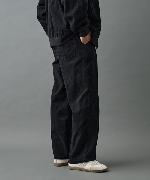 COLONY 2139(コロニートゥーワンスリーナイン)の「バイオ加工ブラッシュツイルパンツ(チノパンツ・メンズ・ブラック/ブラウン・LARGE/MEDIUM)」の6枚目の写真