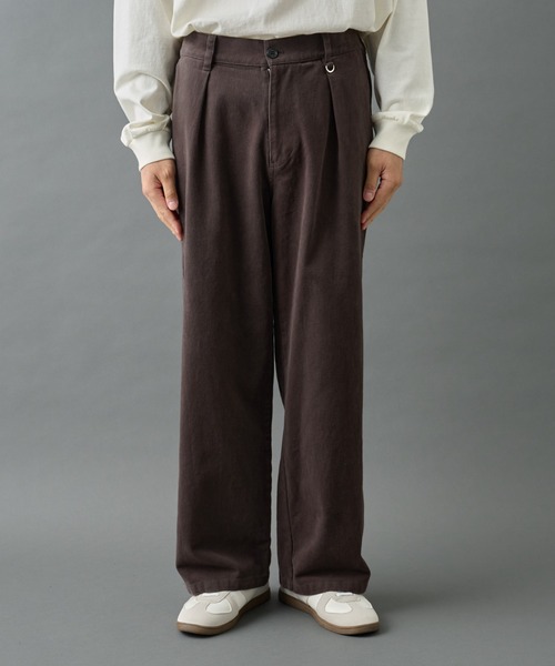 COLONY 2139(コロニートゥーワンスリーナイン)の「バイオ加工ブラッシュツイルパンツ(チノパンツ・メンズ・ブラック/ブラウン・LARGE/MEDIUM)」の19枚目の写真