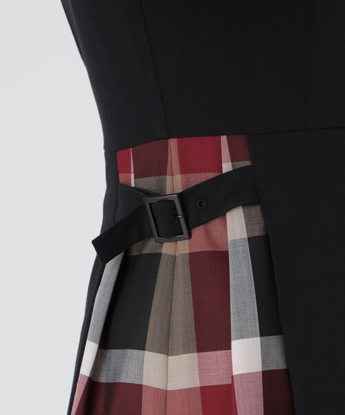 BLUE LABEL CRESTBRIDGE(ブルーレーベルクレストブリッジ)の「ピマコットンプレーティング天竺パーシャルチェックドレス(ワンピース・レディース・ブラック/ダークネイビー・36/40/38)」の6枚目の写真