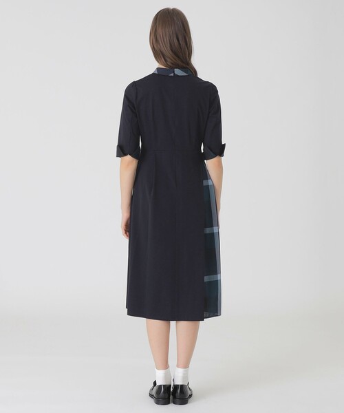 BLUE LABEL CRESTBRIDGEリボン付き黒半袖カットソーワンピース BLUE LABEL CRESTBRIDGEリボン付き黒半袖カットソーワンピース