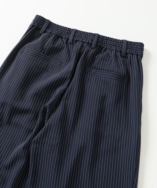 JOURNAL STANDARD relume（ジャーナルスタンダード　レリューム）の「ヒールカット ルーズ スラックス（スラックス・メンズ・チャコールグレー/ブラック/ネイビー・SMALL/MEDIUM/LARGE）」の4枚目の写真