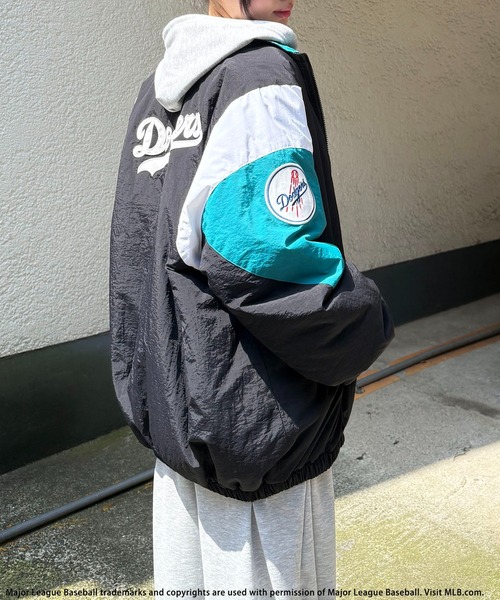 BACK TO THE FIELD(バック トゥー ザ フィールド)の「【MLB】配色ナイロンブルゾン(その他アウター・レディース・ネイビー/オフホワイト/ブラック・FREE)」の12枚目の写真