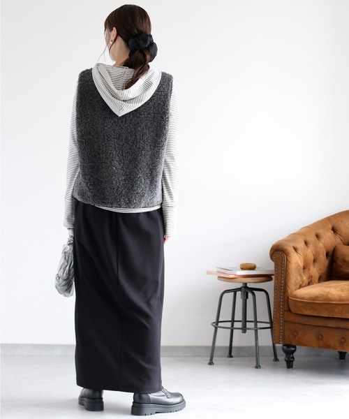 cepo（セポ）の「ボアパイピングリボンベスト（ブルゾン・レディース・チャコール/ベージュ/オフホワイト・M）」の20枚目の写真