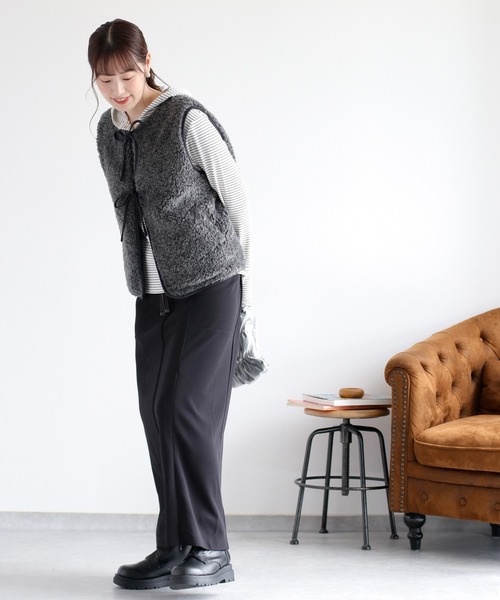 cepo（セポ）の「ボアパイピングリボンベスト（ブルゾン・レディース・チャコール/ベージュ/オフホワイト・M）」の18枚目の写真