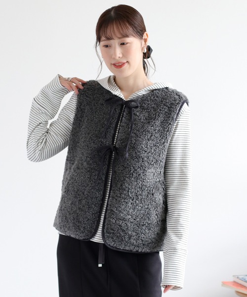 cepo（セポ）の「ボアパイピングリボンベスト（ブルゾン・レディース・チャコール/ベージュ/オフホワイト・M）」の22枚目の写真