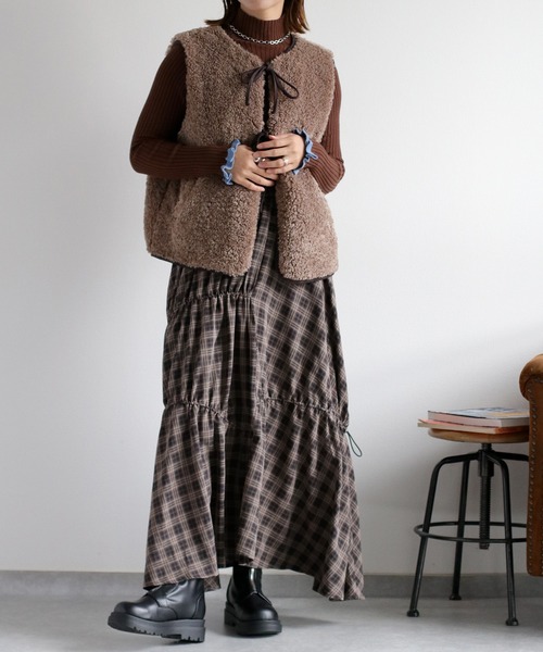 ♡胸元スパンコールリボン結びボアベスト ♡胸元スパンコールリボン結びボアベスト