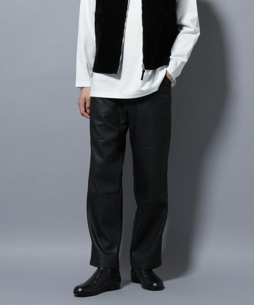 NANO universe(ナノユニバース)の「ヴィンテージライクフェイクレザー ダブルニーテーパードパンツ(その他パンツ・メンズ・ブラック/ブラウン・M/L)」の3枚目の写真