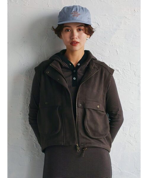 FIKA.(フィーカ)の「Suede like military vest(ベスト・レディース・ダークブラウン/ダークカーキ・MEDIUM)」の7枚目の写真