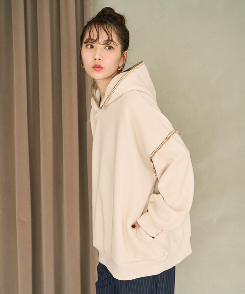 FREAK'S STORE(フリークスストア)の「限定展開 ブランケット ステッチ フリース パーカー(パーカー・レディース・ブラック/ナチュラル/グレー/ネイビー/ダークブラウン・フリ-)」の6枚目の写真